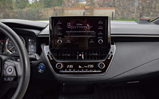 Toyota Corolla cena 63900 przebieg: 230000, rok produkcji 2019 z Boguchwała małe 529